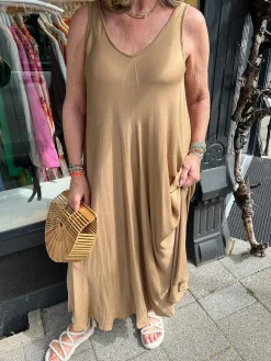 Hot Ella Maxi Dress Camel Jurken