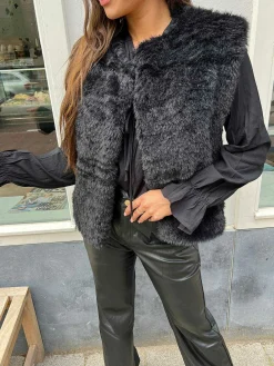 Online Evi Faux Fur Gilet Black Gilets