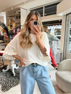 Fashion Fien Short Sleeve Ruffle Top Off White Tops & Blousjes