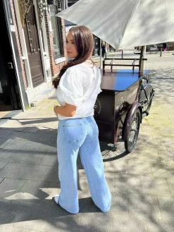 Flash Sale Izzy Short Sleeve Blouse White Tops & Blousjes