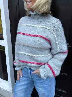 Sale Kiki Ruffle Stripe Sweater Grey Truien