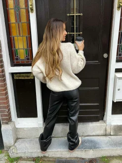 Store Leatherlook Straight Fit Pants Black Broeken