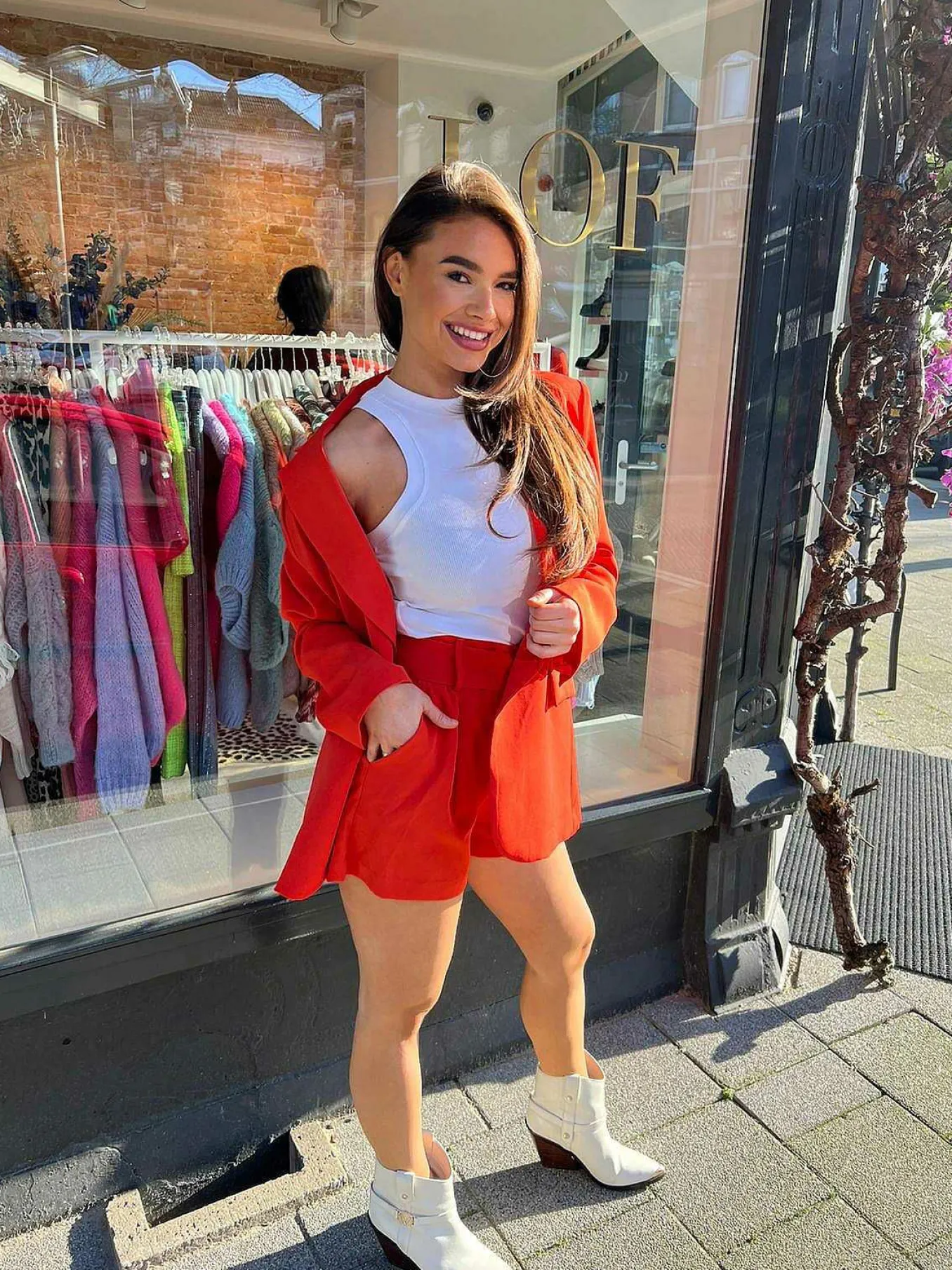 Hot Lexi Belt Short Coral Shorts