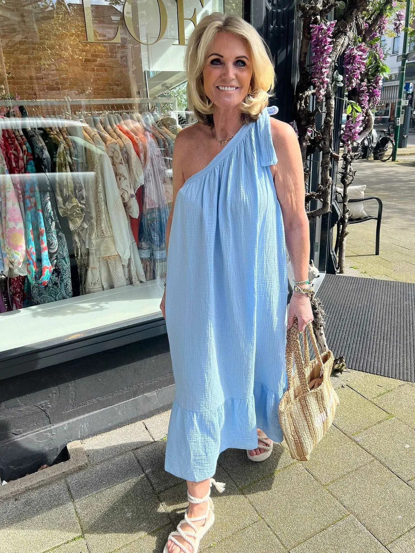 Store Lily One Shoulder Mousseline Dress Blue Jurken