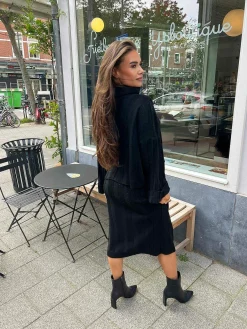 Shop Loua Big Ribbed Set Black Sets