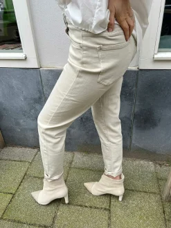 Store Mom Jeans Beige Broeken