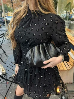 Store Romy Metallic Clutch Black Tassen