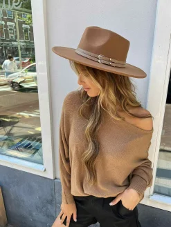 Best Vlinder Trui Camel Truien